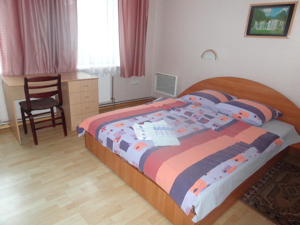 Hotel Rebir Daugavpils Cameră foto
